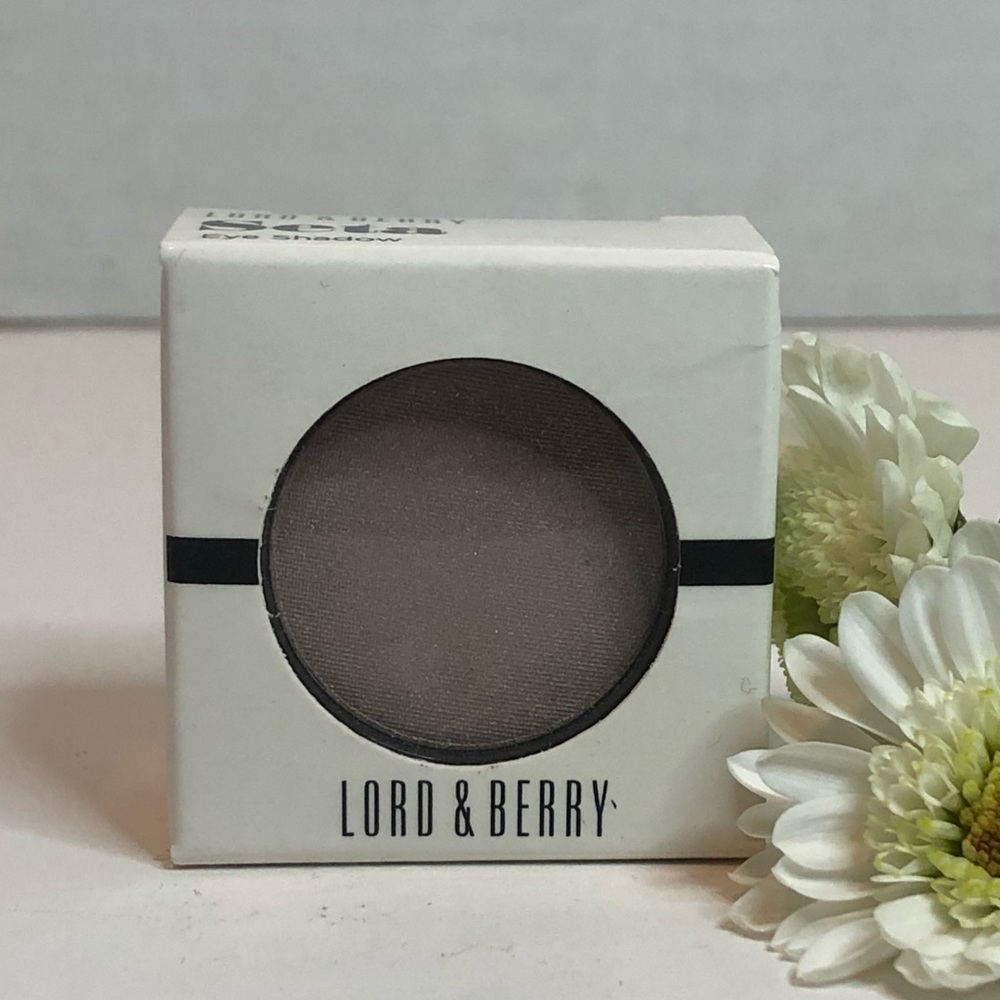 Lord and Berry Seta eyeshadow